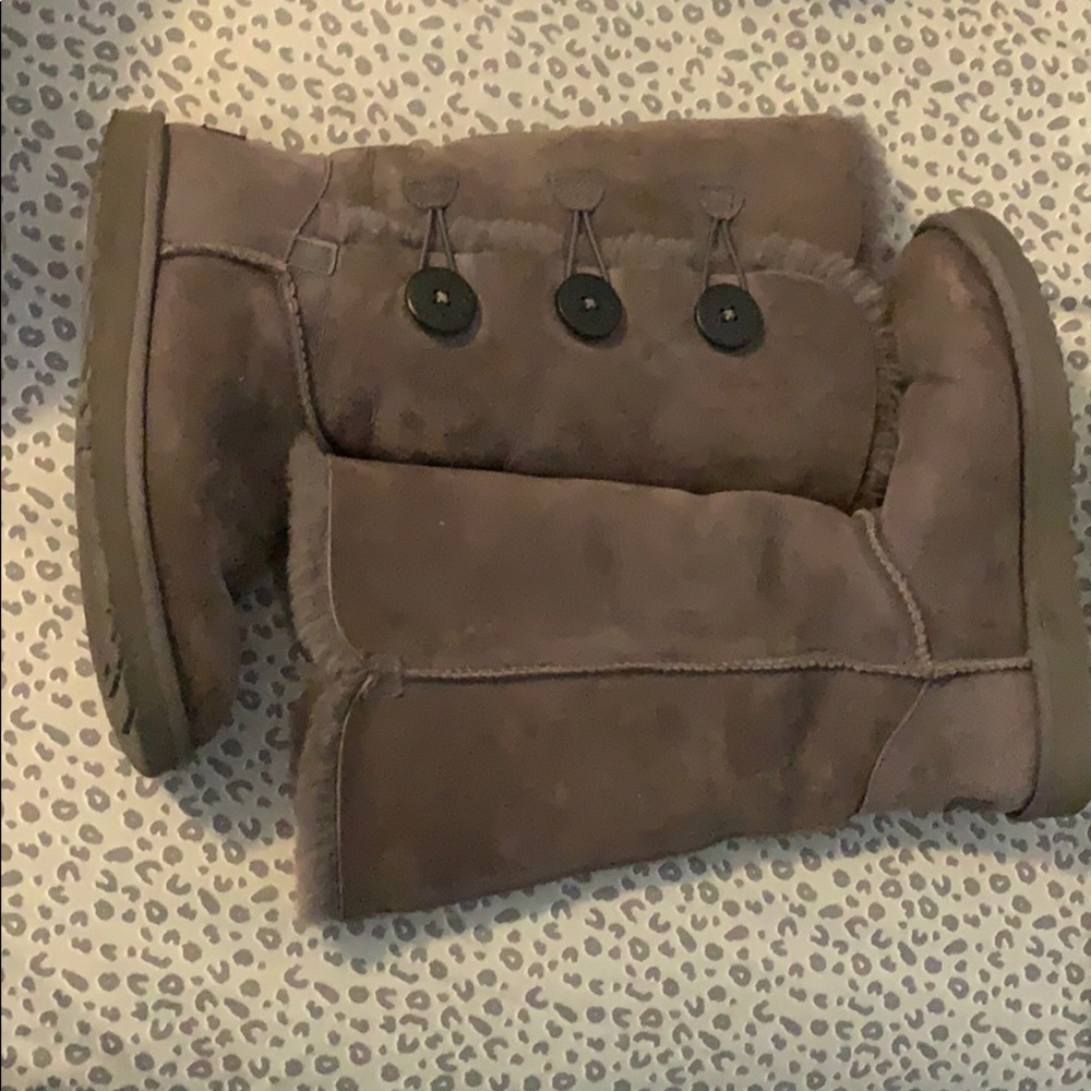 Grey Triple Bailey Button Ugg’s